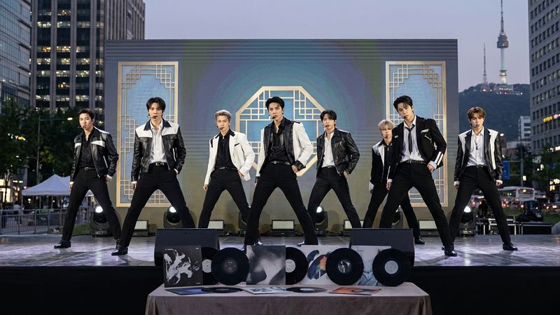 This BTS 'ARIRANG' rookie mistake is why 16 album versions are overwhelming new ARMYs and emptying wallets