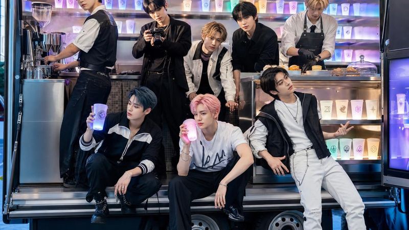 Stray Kids THIS and THAT tracklist teasers reveal a sound direction STAYs think will define the seventh mini album