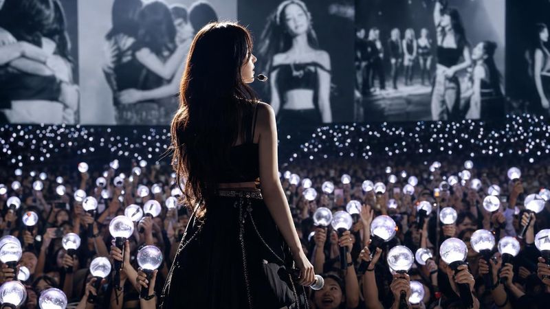 This emotional tour-ending Instagram caption from TWICE’s Nayeon has ONCE worried for TWICE’s future with JYP