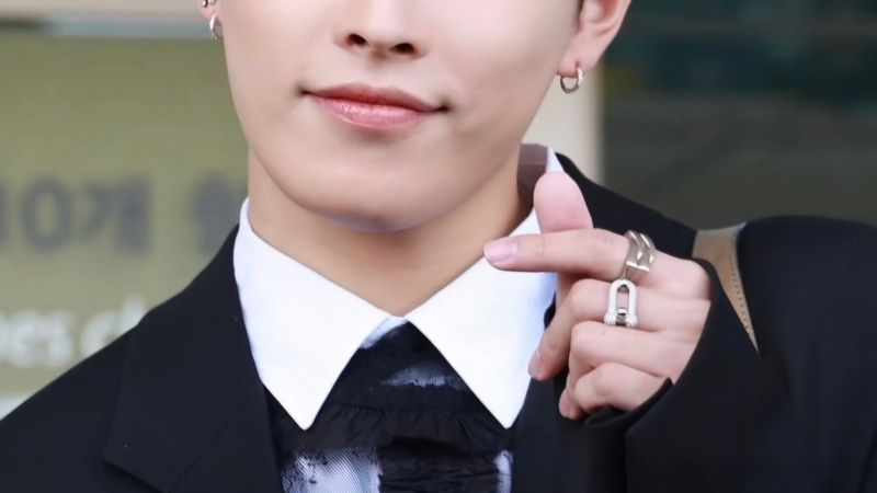 Hongjoong of ATEEZ